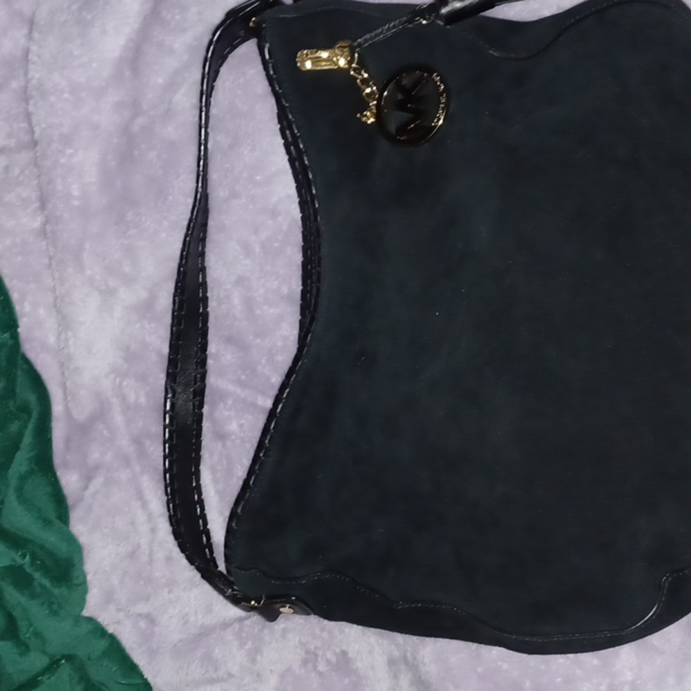 Michael Kors NWOT/EUC suede hobo bag - Picture 3 of 10
